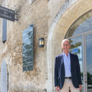 IMMOBILIERE DU LUBERON Ménerbes, Agence immobilière